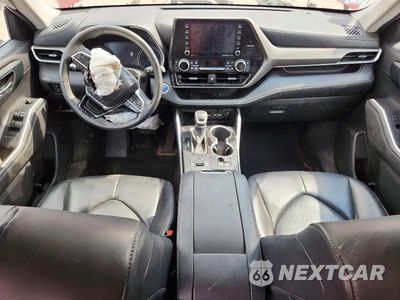 Zdjęcie 8 z 14 samochodu: 2021 TOYOTA HIGHLANDER HYBRID XLE VIN:5TDGBRCH2MS514305 - miniatura