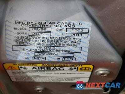 Zdjęcie 12 z 12 samochodu: 1999 JAGUAR XJR VIN:SAJPX1847XC854663 - miniatura