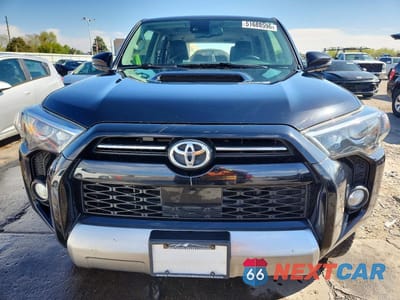 Piąte zdjęcie samochodu w środku: 2020 TOYOTA 4RUNNER TRD OFF-ROAD PREMIUM VIN:JTEBU5JR8L5756816 - miniatura