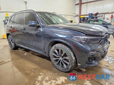 Czwarte zdjęcie samochodu z boku: 2021 BMW X5 XDRIVE40I VIN:5UXCR6C04M9G41267 - miniatura