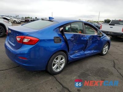 Trzecie zdjęcie samochodu z tyłu: 2018 CHEVROLET CRUZE LT VIN:1G1BE5SM7J7159896 - miniatura