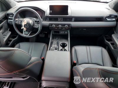 Zdjęcie 8 z 12 samochodu: 2025 HONDA PILOT TRAILSPORT VIN:5FNYG1H66SB119009 - miniatura