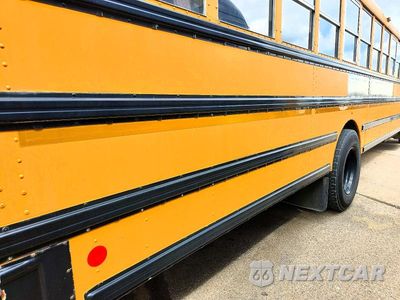 Zdjęcie 9 z 10 samochodu: 2011 IC CORPORATION CE SERIES SCHOOL - SCHOOL BUS VIN:4DRBUSKN1BB374802 - miniatura