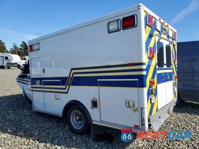 Drugie zdjęcie samochodu z przodu: 2017 FORD ECONOLINE E350 SUPER DUTY CUTAWAY VAN VIN:1FDWE3FS0HDC21393 - miniatura