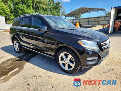 Czwarte zdjęcie samochodu z boku: 2016 MERCEDES-BENZ GLE 350 4MATIC VIN:4JGDA5HB4GA756867 - miniatura