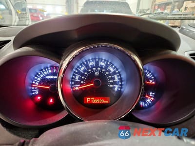 Zdjęcie 9 z 11 samochodu: 2011 KIA SOUL + VIN:KNDJT2A27B7709414 - miniatura