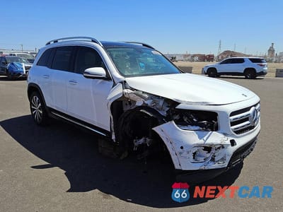 Czwarte zdjęcie samochodu z boku: 2021 MERCEDES-BENZ GLB 250 VIN:W1N4M4GB0MW083610 - miniatura