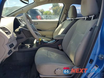 Zdjęcie 7 z 12 samochodu: 2011 NISS LEAF VIN:JN1AZ0CP1BT008762 - miniatura