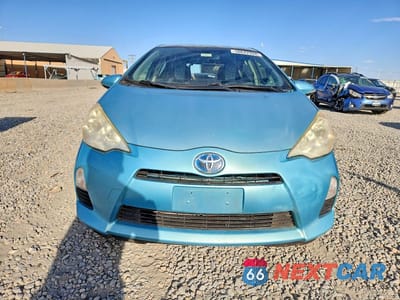Piąte zdjęcie samochodu w środku: 2012 TOYOTA PRIUS C ONE VIN:JTDKDTB3XC1014850 - miniatura