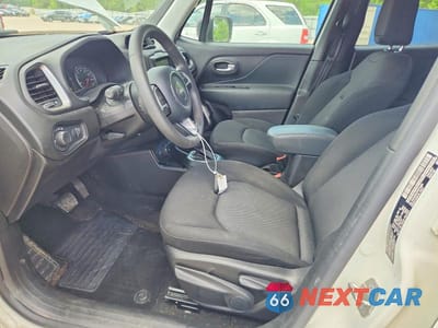 Zdjęcie 7 z 12 samochodu: 2023 JEEP RENEGADE LATITUDE VIN:ZACNJDB19PPP14484 - miniatura