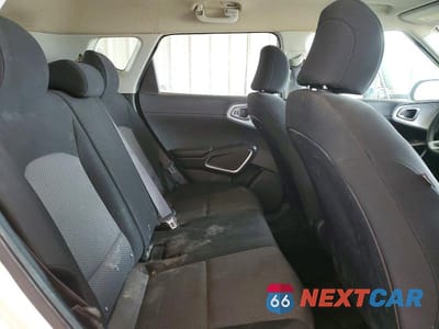 Zdjęcie 10 z 11 samochodu: 2020 KIA SOUL LX VIN:KNDJ23AU6L7720982 - miniatura