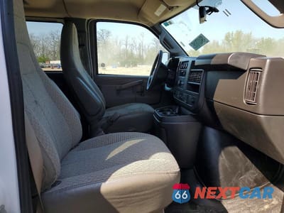 Piąte zdjęcie samochodu w środku: 2023 CHEVROLET EXPRESS G3500 LS VIN:1GAZGNFP8P1163898 - miniatura