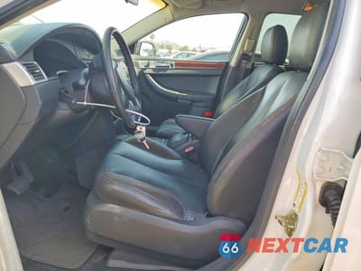 Zdjęcie 7 z 13 samochodu: 2005 CHRYSLER PACIFICA TOURING VIN:2C4GM68425R353527 - miniatura