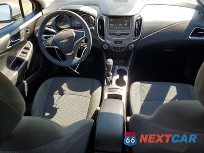 Zdjęcie 8 z 12 samochodu: 2017 CHEVROLET CRUZE LT VIN:1G1BE5SM0H7135613 - miniatura