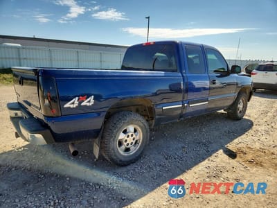 Trzecie zdjęcie samochodu z tyłu: 2001 CHEVROLET SILVERADO K1500 VIN:2GCEK19T111359592 - miniatura