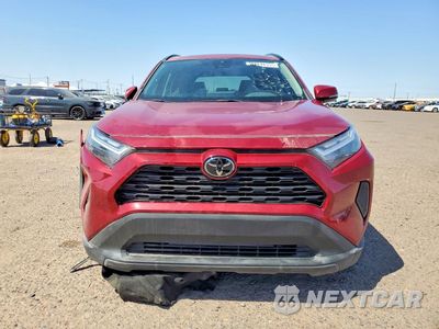 Piąte zdjęcie samochodu w środku: 2024 TOYOTA RAV4 XLE VIN:2T3W1RFV4RW362324 - miniatura