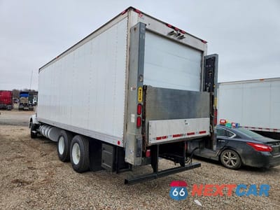 Trzecie zdjęcie samochodu z tyłu: 2016 VOLVO VNM REFRIGERATED BOX TRUCK VIN:4V5MC9DF2GN971672 - miniatura