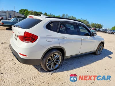 Trzecie zdjęcie samochodu z tyłu: 2015 BMW X1 XDRIVE28I VIN:WBAVL1C55FVY36941 - miniatura