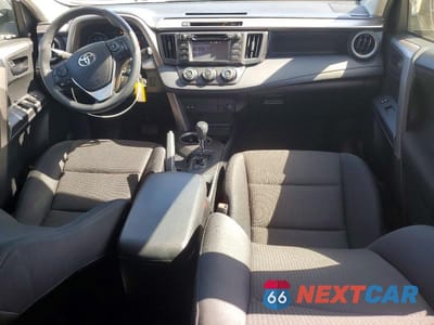 Zdjęcie 8 z 13 samochodu: 2018 TOYOTA RAV4 LE VIN:JTMZFREV3JJ153689 - miniatura