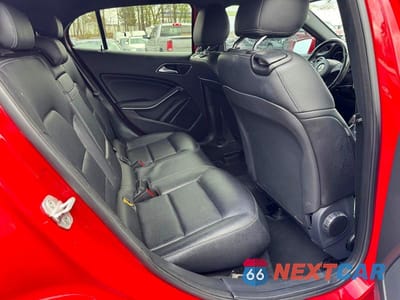 Zdjęcie 8 z 12 samochodu: 2016 MERCEDES-BENZ GLA 250 VIN:WDCTG4EB9GJ204563 - miniatura