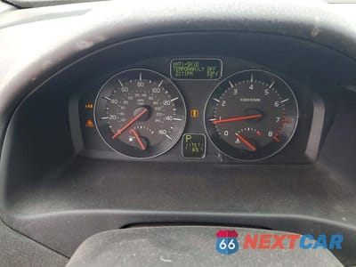 Zdjęcie 9 z 13 samochodu: 2011 VOLVO V50 T5 VIN:YV1672MW5B2630582 - miniatura