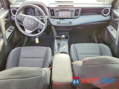 Zdjęcie 8 z 13 samochodu: 2017 TOYOTA RAV4 XLE VIN:2T3RFREV2HW679226 - miniatura