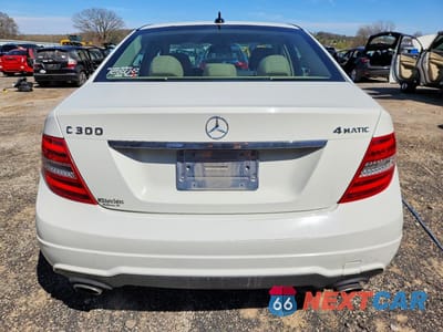 Zdjęcie 6 z 11 samochodu: 2012 MERCEDES-BENZ C 300 4MATIC VIN:WDDGF8BB6CR237947 - miniatura