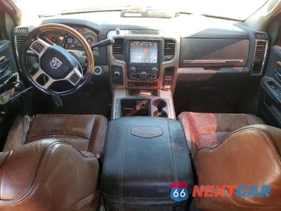 Zdjęcie 8 z 12 samochodu: 2013 RAM 3500 LONGHORN VIN:3C63RRKL1DG518142 - miniatura