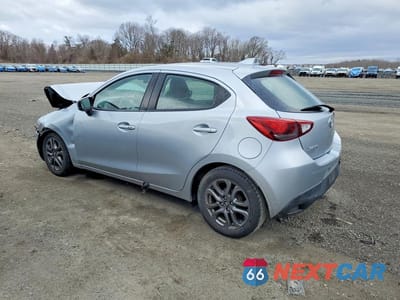 Drugie zdjęcie samochodu z przodu: 2020 TOYOTA YARIS HATCHBACK XLE VIN:3MYDLBJV9LY700903 - miniatura