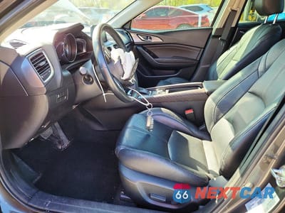 Zdjęcie 7 z 13 samochodu: 2018 MAZDA 3 GRAND TOURING VIN:3MZBN1W31JM271565 - miniatura