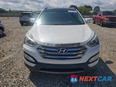 Piąte zdjęcie samochodu w środku: 2014 HYUNDAI SANTA FE SPORT 2.0T VIN:5XYZWDLA8EG145242 - miniatura