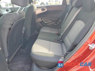 Zdjęcie 11 z 13 samochodu: 2023 KIA SOUL VIN:KNDJ23AU7P7187241 - miniatura