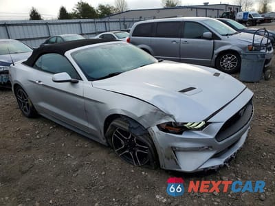 Czwarte zdjęcie samochodu z boku: 2019 FORD MUSTANG VIN:1FATP8UH9K5158470 - miniatura