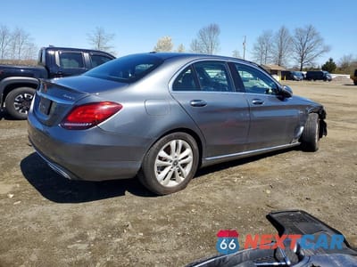 Trzecie zdjęcie samochodu z tyłu: 2019 MERCEDES-BENZ C 300 4MATIC VIN:55SWF8EB2KU307495 - miniatura