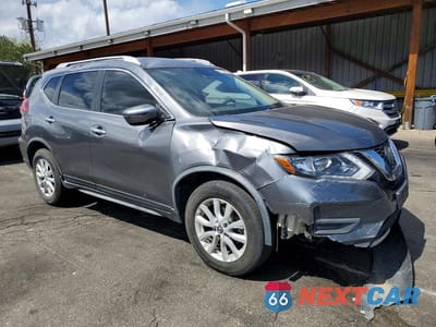 Czwarte zdjęcie samochodu z boku: 2020 NISSAN ROGUE SV VIN:JN8AT2MV9LW108054 - miniatura