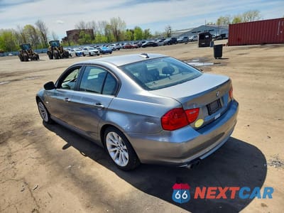 Drugie zdjęcie samochodu z przodu: 2011 BMW 328 XI SULEV VIN:WBAPK5G54BNN25010 - miniatura