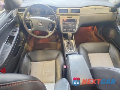 Zdjęcie 8 z 12 samochodu: 2008 CHEVROLET IMPALA 50TH ANNIVERSARY VIN:2G1WV58K281255661 - miniatura