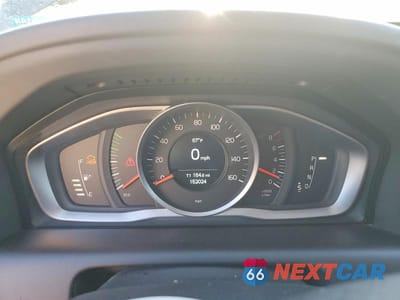 Zdjęcie 9 z 11 samochodu: 2016 VOLVO XC60 T5 VIN:YV440MDJ6G2865322 - miniatura