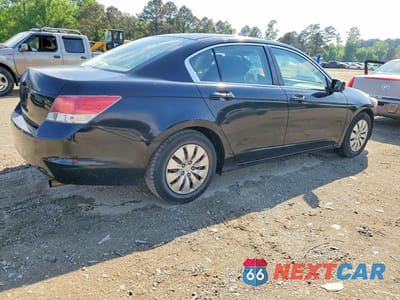 Trzecie zdjęcie samochodu z tyłu: 2010 HONDA ACCORD LX VIN:1HGCP2F3XAA087084 - miniatura