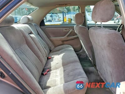 Zdjęcie 10 z 12 samochodu: 1999 TOYOTA CAMRY LE VIN:4T1BG22K9XU864364 - miniatura