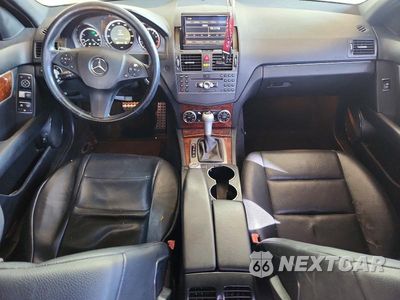 Zdjęcie 8 z 12 samochodu: 2011 MERCEDES-BENZ C 300 VIN:WDDGF5EB7BA518128 - miniatura