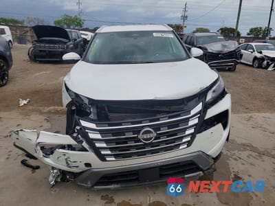 Piąte zdjęcie samochodu w środku: 2026 NISSAN ROGUE SL VIN:5N1BT3CB6TC703339 - miniatura