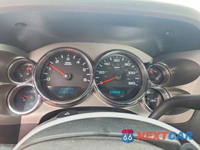 Zdjęcie 9 z 12 samochodu: 2013 CHEVROLET SILVERADO K3500 VIN:1GB3KZC8XDF152419 - miniatura