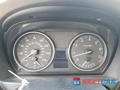 Zdjęcie 9 z 12 samochodu: 2009 BMW 328 XIT VIN:WBAUU33539A544611 - miniatura