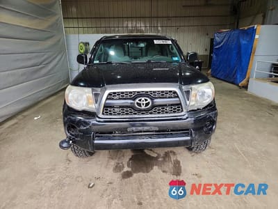 Piąte zdjęcie samochodu w środku: 2011 TOYOTA TACOMA ACCESS CAB VIN:5TFUX4EN7BX002380 - miniatura