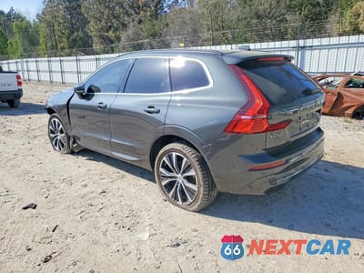 Drugie zdjęcie samochodu z przodu: 2022 VOLVO XC60 B5 MOMENTUM VIN:YV4L12RK1N1079302 - miniatura