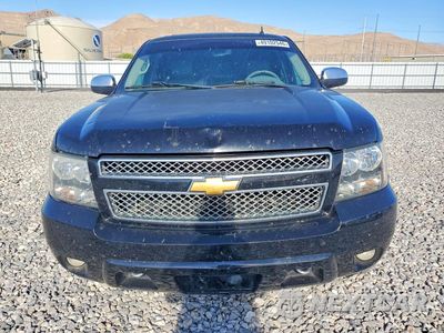 Piąte zdjęcie samochodu w środku: 2011 CHEVROLET TAHOE K1500 LTZ VIN:1GNSKCE07BR172352 - miniatura