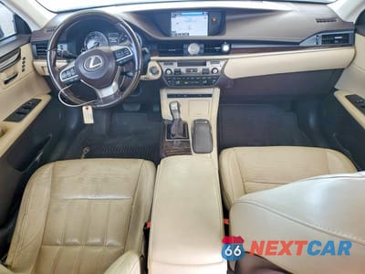 Zdjęcie 8 z 12 samochodu: 2016 LEXUS ES 350 VIN:JTHBK1GG8G2219698 - miniatura