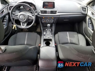 Zdjęcie 8 z 12 samochodu: 2017 MAZDA 3 TOURING VIN:JM1BN1V78H1114050 - miniatura