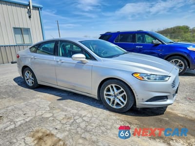 Czwarte zdjęcie samochodu z boku: 2015 FORD FUSION SE VIN:1FA6P0H75F5102788 - miniatura